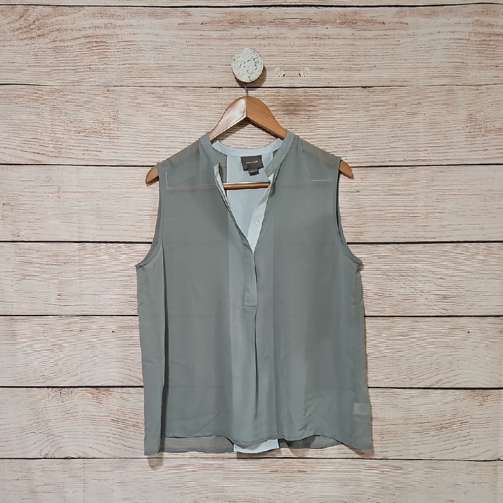 💟 August 1 Eight Sleeveless Top Blouse Sage Green Medium